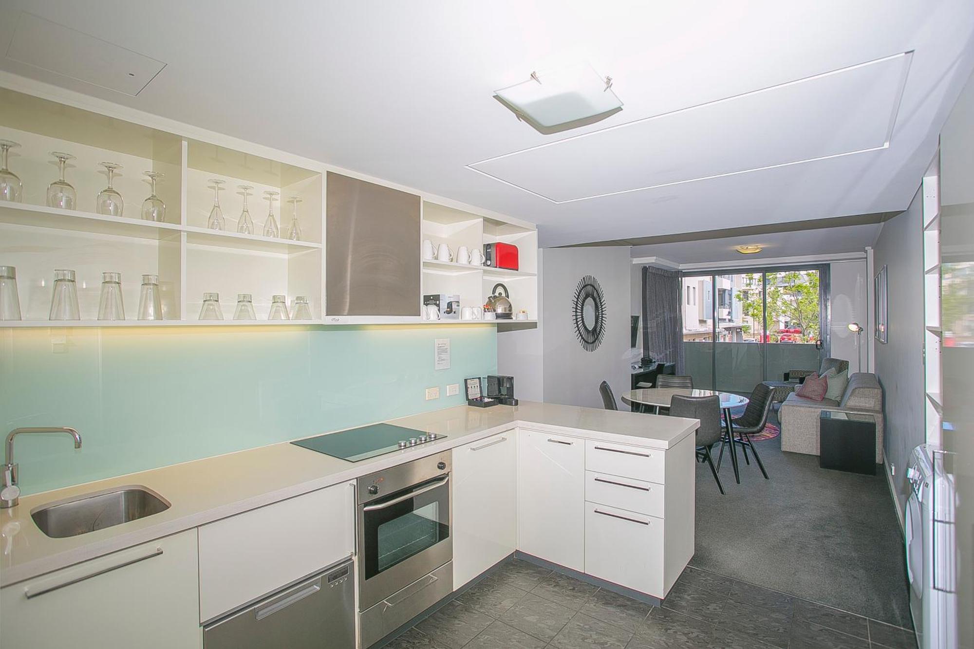East Perth Suites Hotel Экстерьер фото