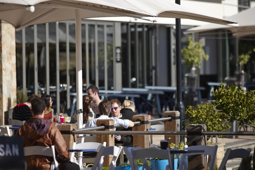 East Perth Suites Hotel Экстерьер фото
